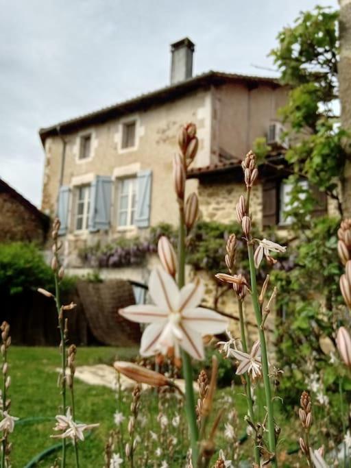 La Poste Saulgond 빌라 외부 사진