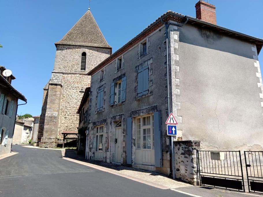 La Poste Saulgond 빌라 외부 사진