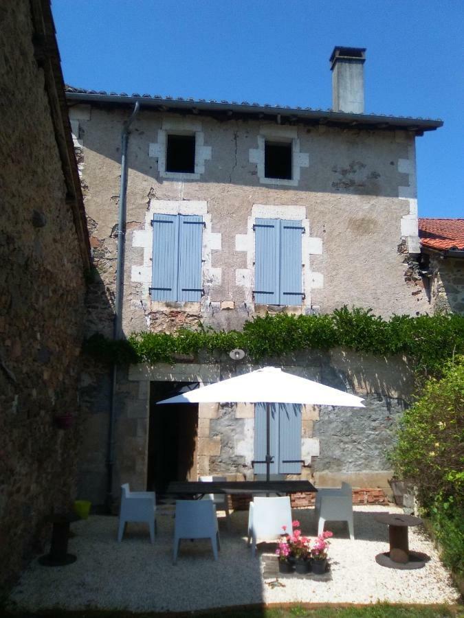 La Poste Saulgond 빌라 외부 사진